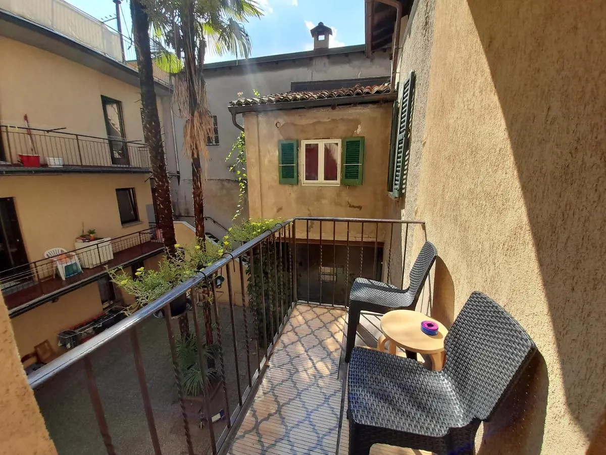 Anna'S Home Campione dʼItalia Apartamento